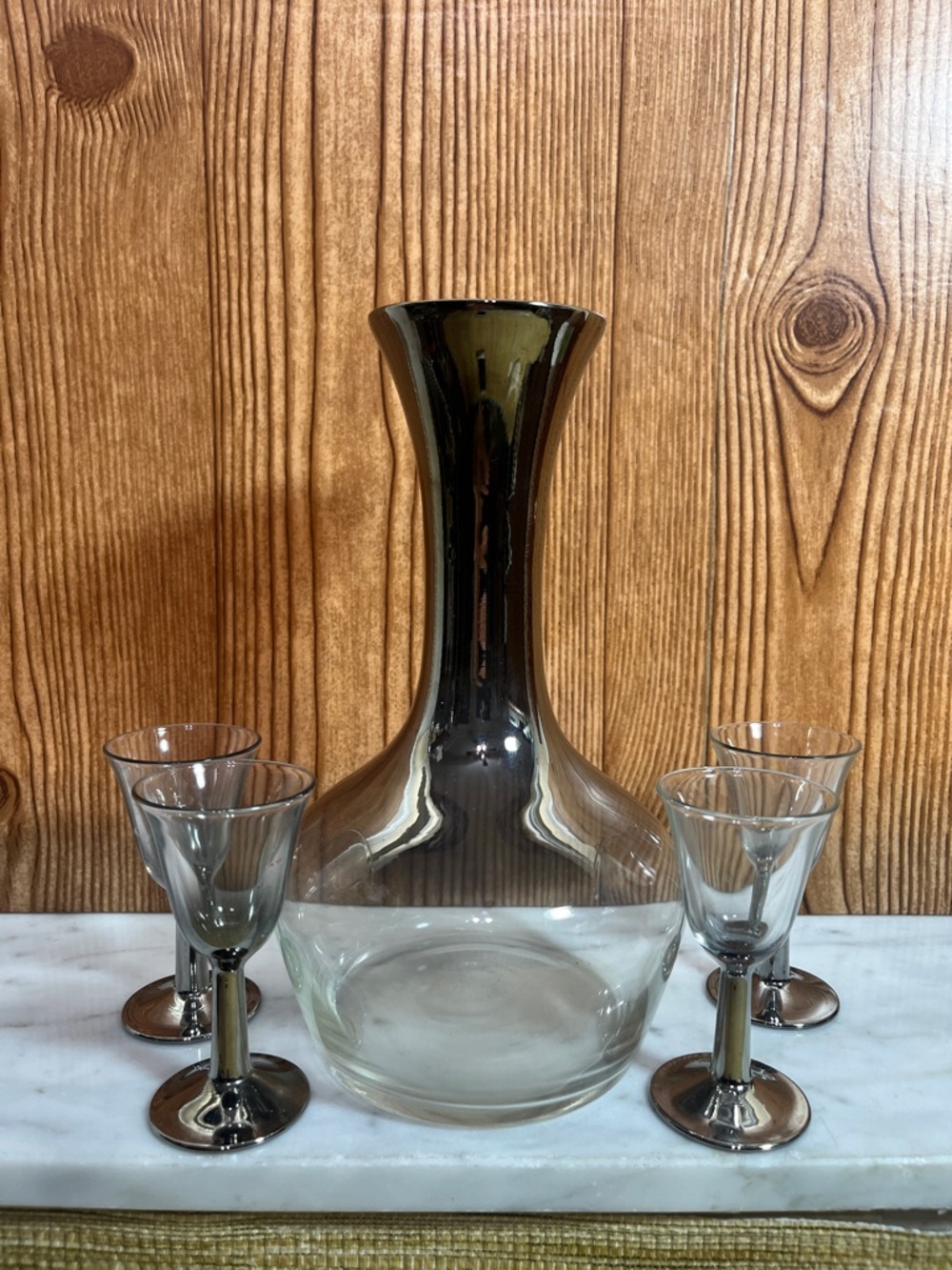 Glass Decanter with Silver Fade 4 Matching Cordial Stemware Glasses